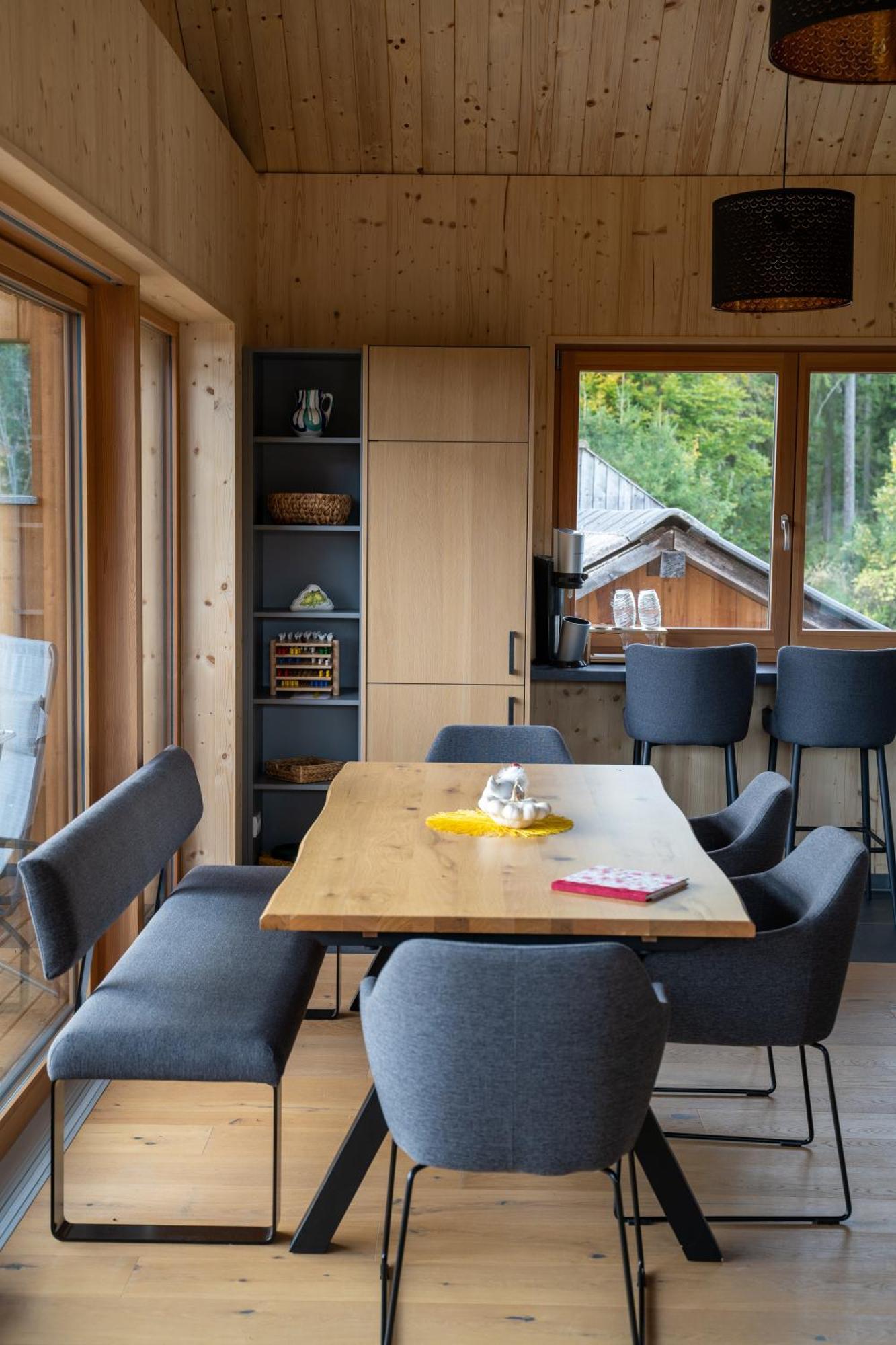 Ferienwohnung Holzhaus Zum Schwarz'n Aurach am Hongar Exterior foto