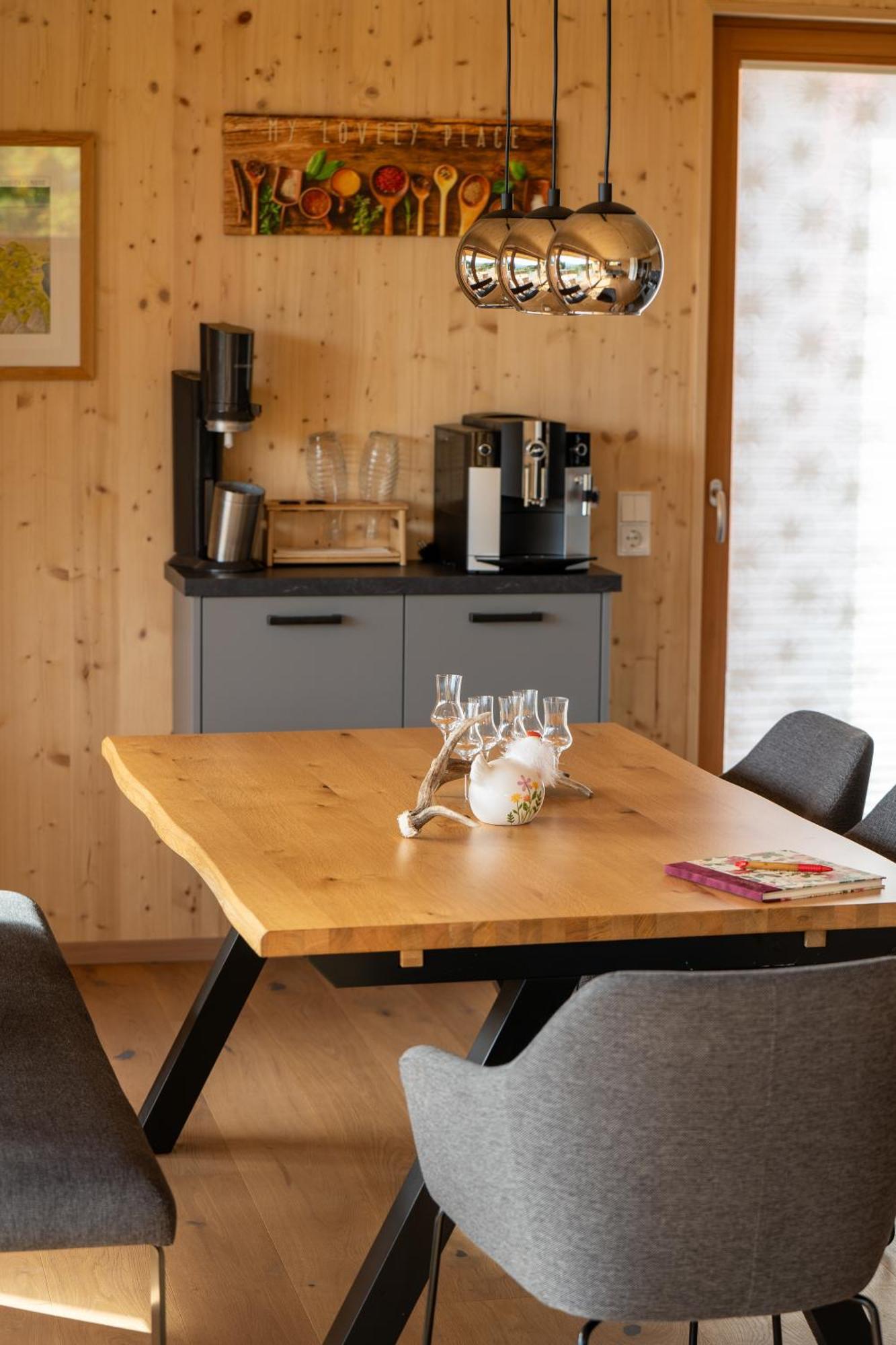 Ferienwohnung Holzhaus Zum Schwarz'n Aurach am Hongar Exterior foto