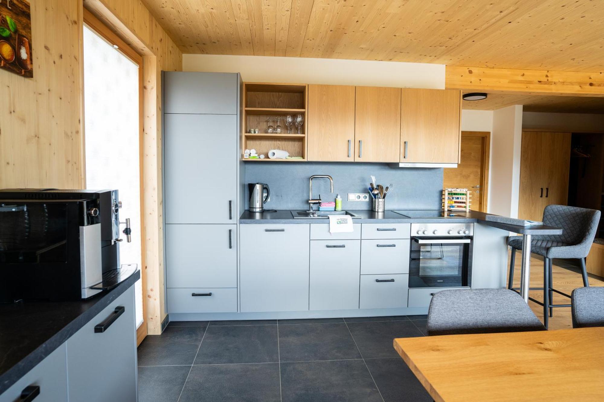 Ferienwohnung Holzhaus Zum Schwarz'n Aurach am Hongar Exterior foto