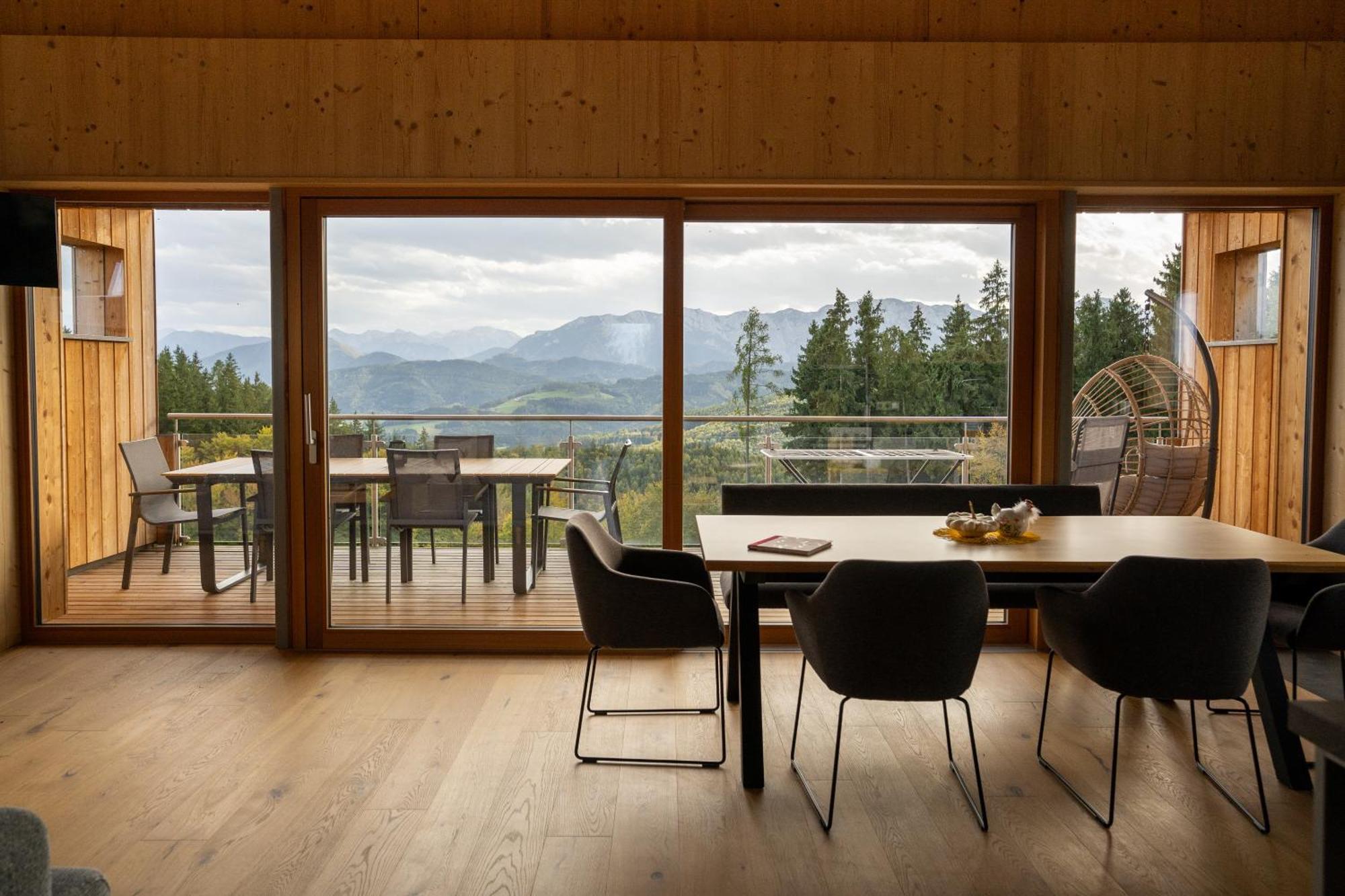 Ferienwohnung Holzhaus Zum Schwarz'n Aurach am Hongar Exterior foto